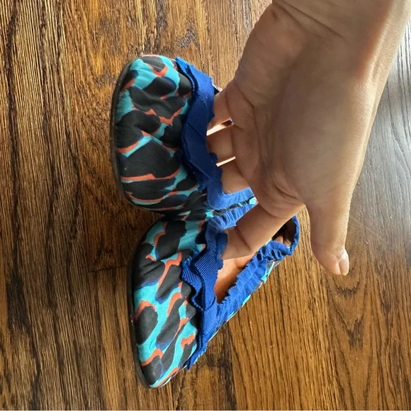 Lanvin silk ballet flats in a blue and orange leopard print EU38.5 US 7.5 - Picture 3 of 14